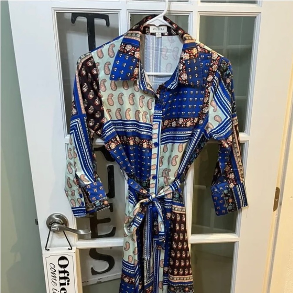 Velzera Maxi button Down Dress 3/4 Sleeves With Tie Wrap Sz S Size Paisley